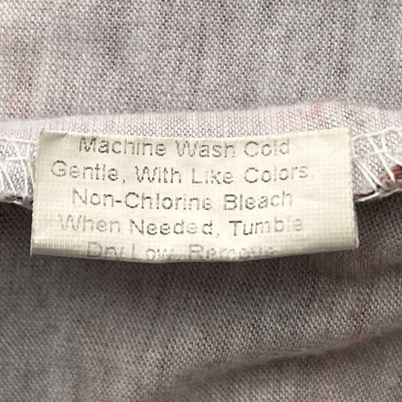 Oversized Tie Dye Shein Graphic Tee "Soulmates Never Dil" - Picture 13 of 16